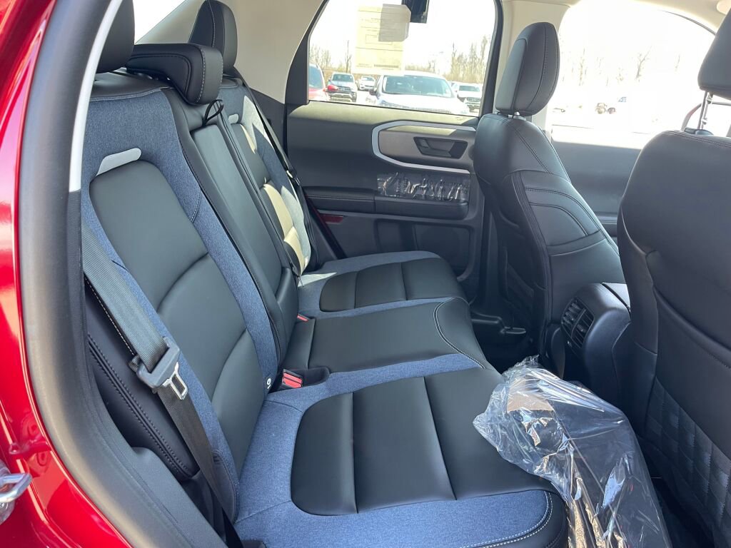 New 2025 Ford Bronco Sport Outer Banks w/ Outer Banks Tech Package+ AWD/4WD image 14