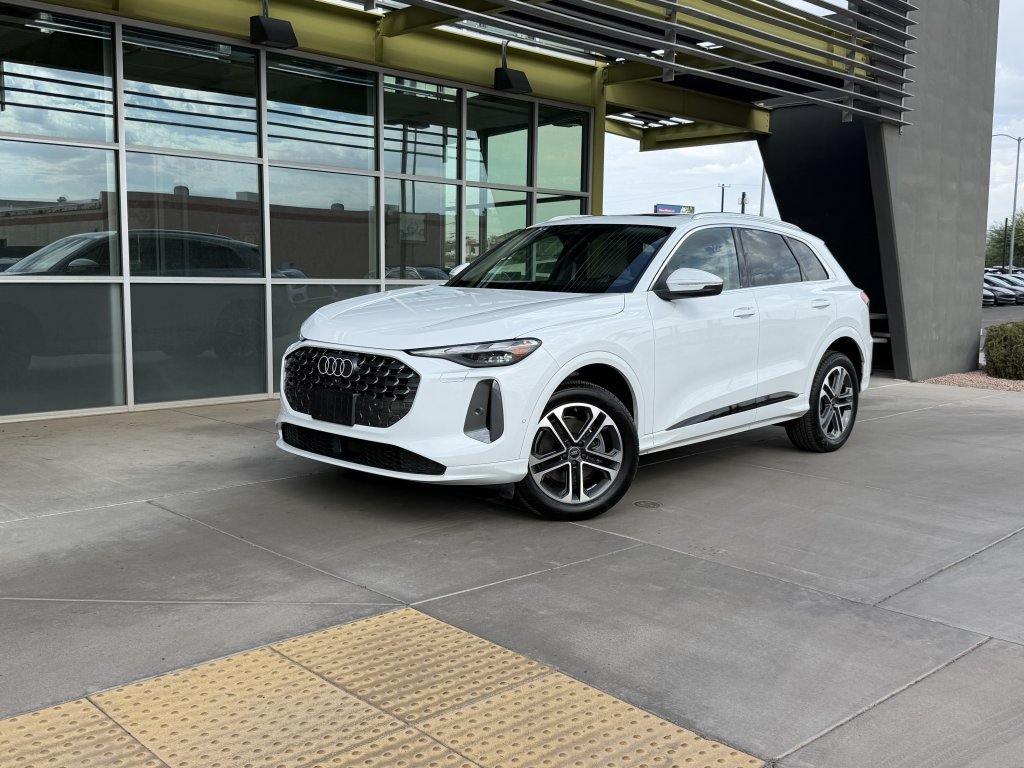 Used 2025 Audi Q5 Premium