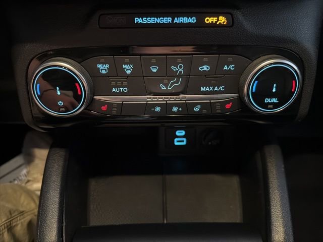 Used 2022 Ford Escape SEL image 32