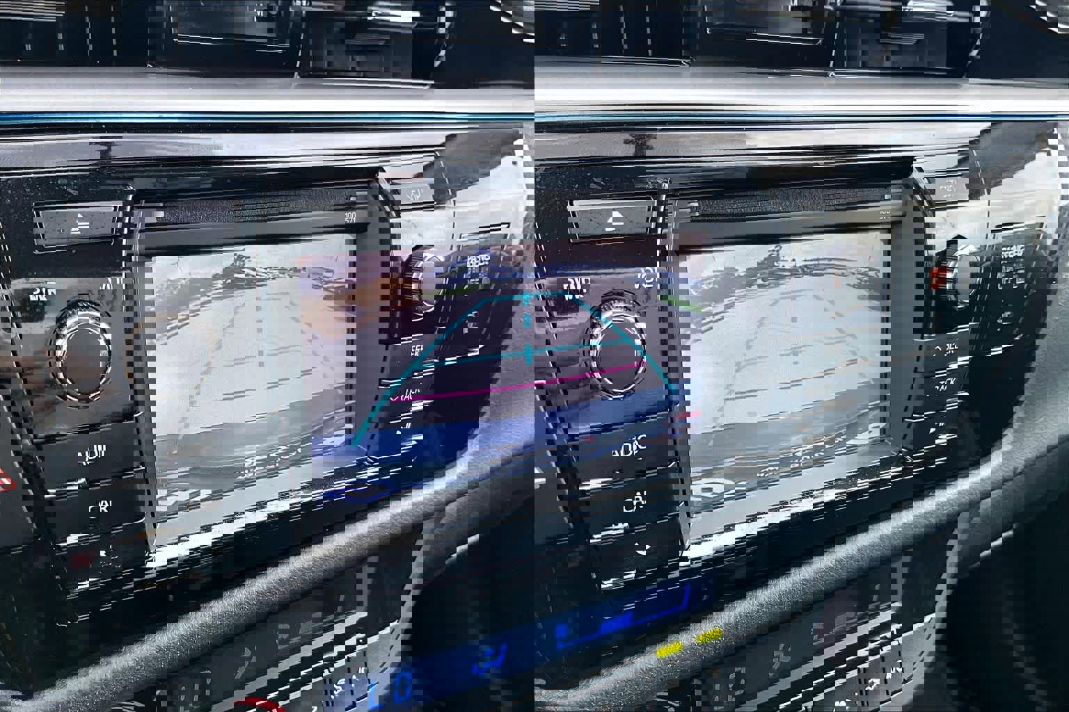 Used 2016 Toyota Corolla S image 26