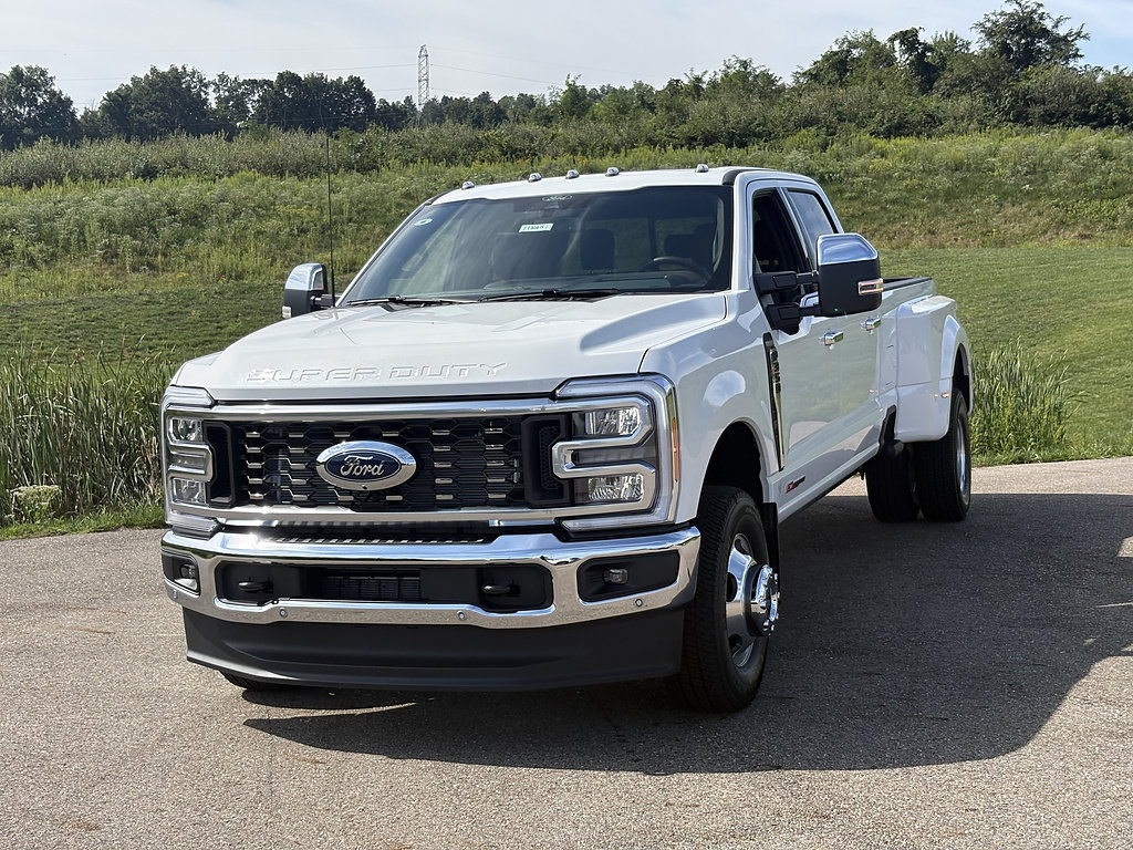 New 2026 Ford F350 King Ranch w/ Chrome Package AWD/4WD image 1