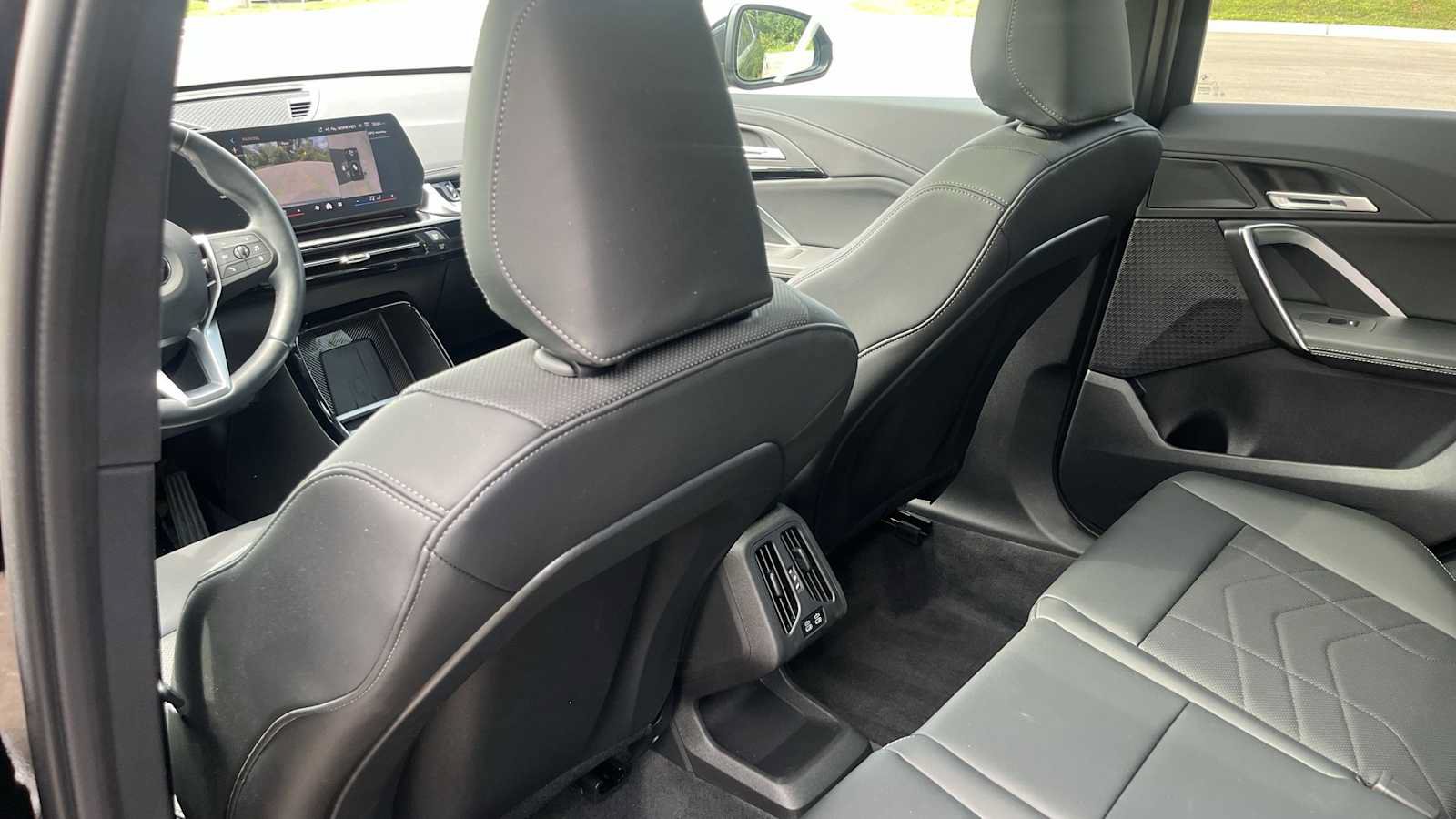 Used 2026 BMW X1 xDrive28i w/ Technology Package AWD/4WD image 30