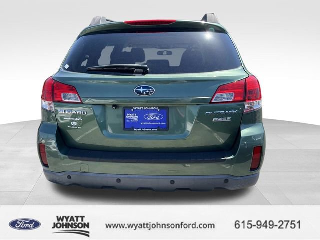 Used 2011 Subaru Outback 2.5i Premium w/ All-Weather Pkg AWD/4WD image 4