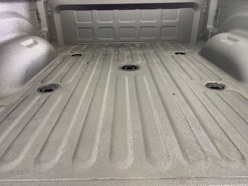 New 2027 RAM 2500 Laramie w/ Night Edition AWD/4WD image 18