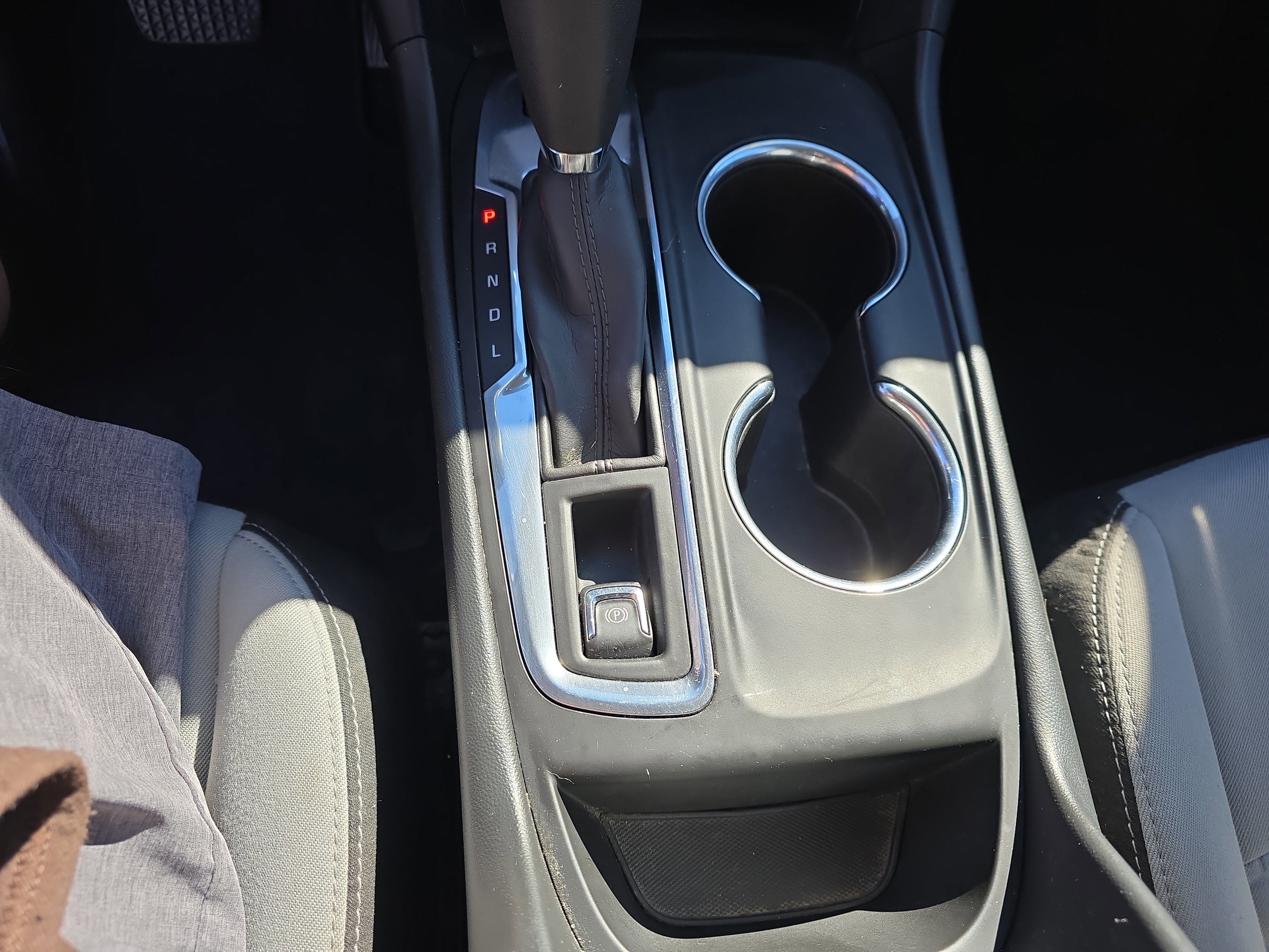Used 2019 Chevrolet Equinox LS w/ LS Convenience Package AWD/4WD image 23