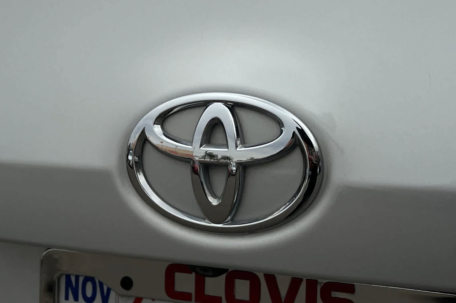 Used 2019 Toyota Corolla LE FWD image 16