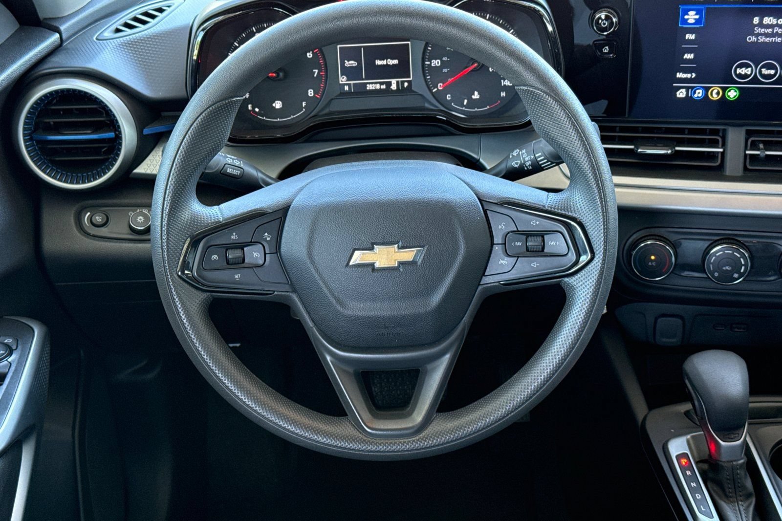 Used 2025 Chevrolet Trax LS FWD image 21