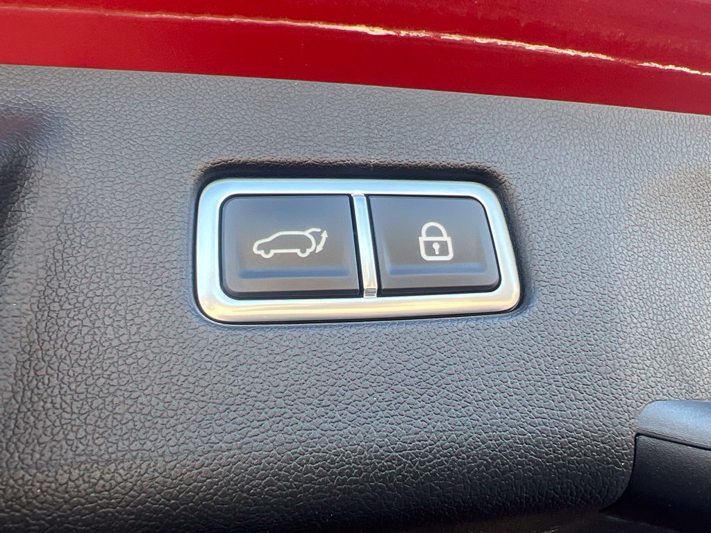 Used 2023 Kia Sorento SX AWD/4WD image 15
