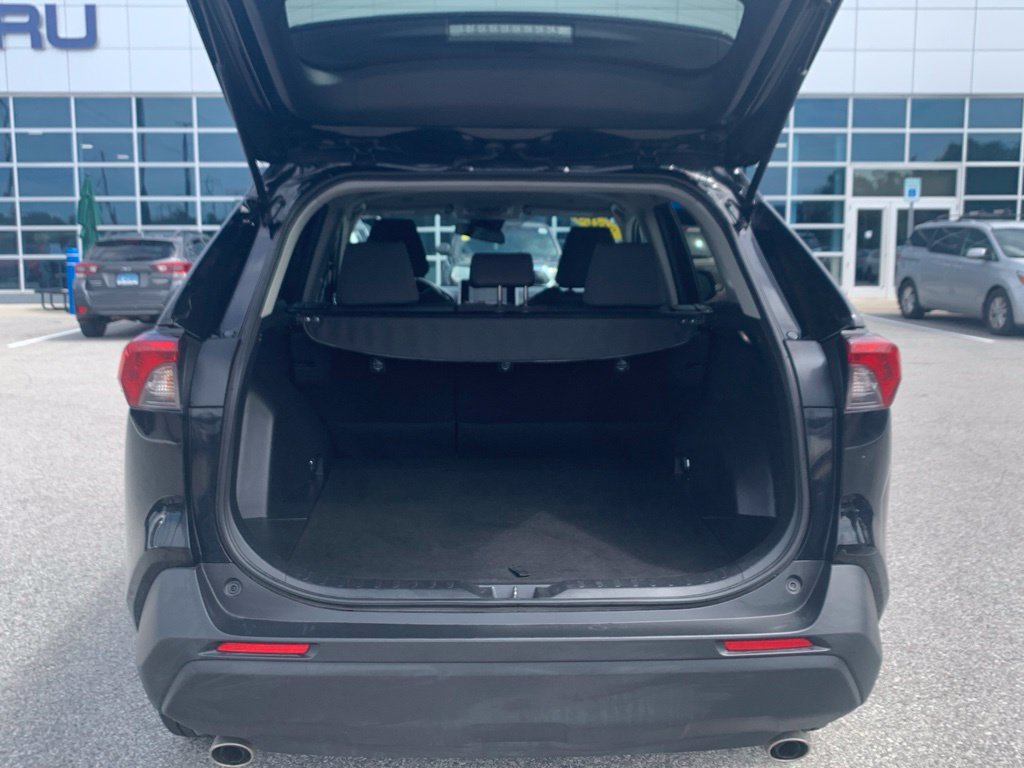Used 2025 Toyota RAV4 XLE AWD/4WD image 29