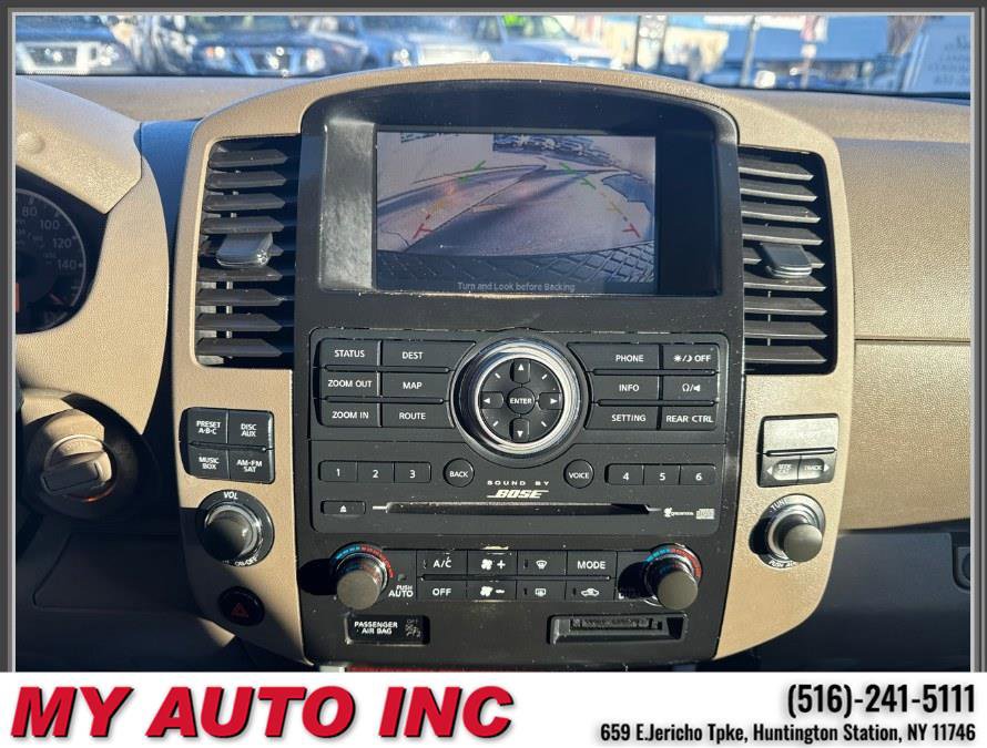 Used 2012 Nissan Pathfinder LE AWD/4WD image 15
