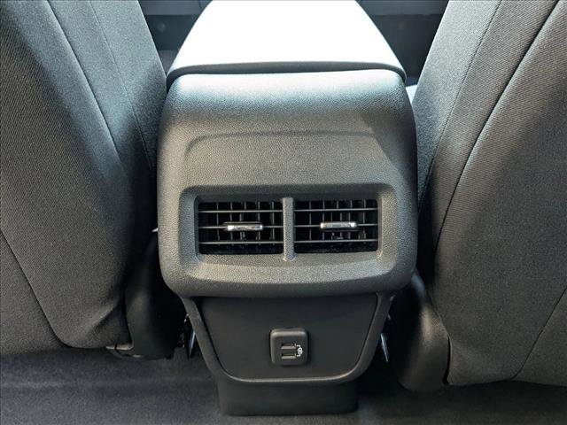 Used 2023 Chevrolet Equinox LT image 17