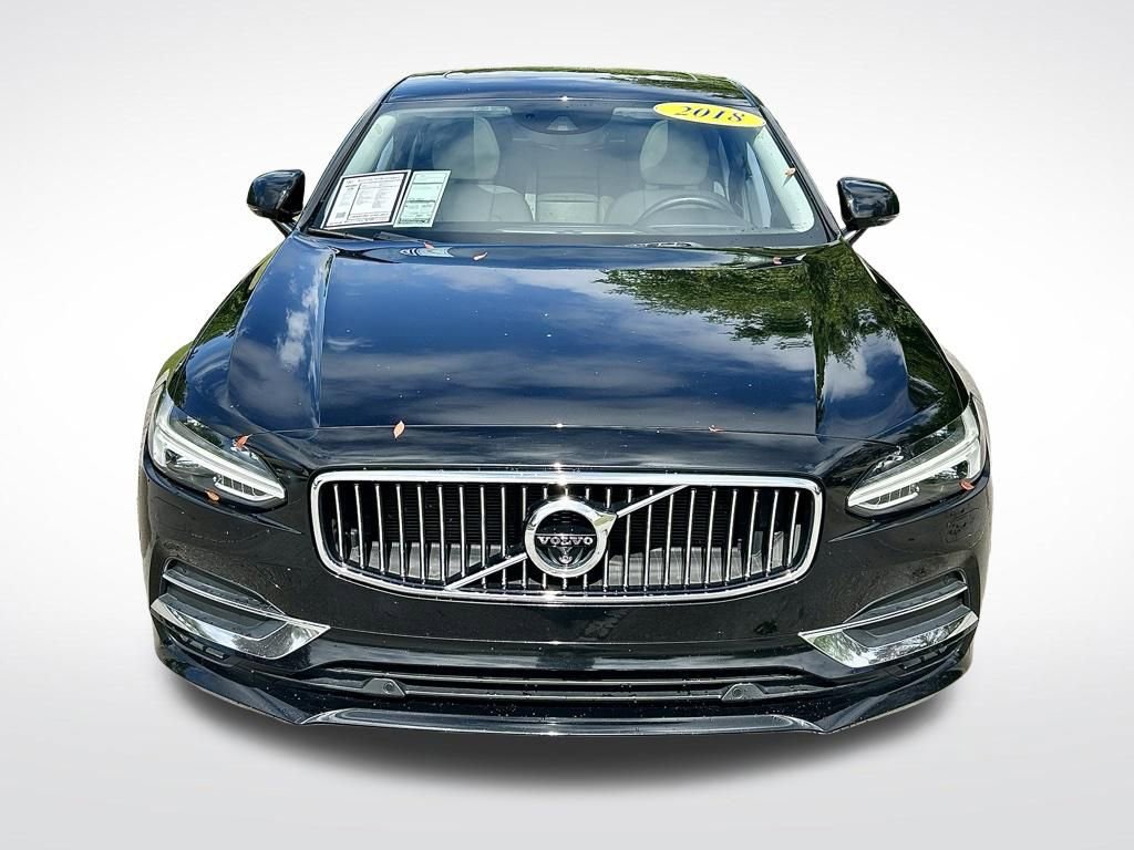 Used 2018 Volvo S90 T6 Inscription w/ Convenience Package image 2