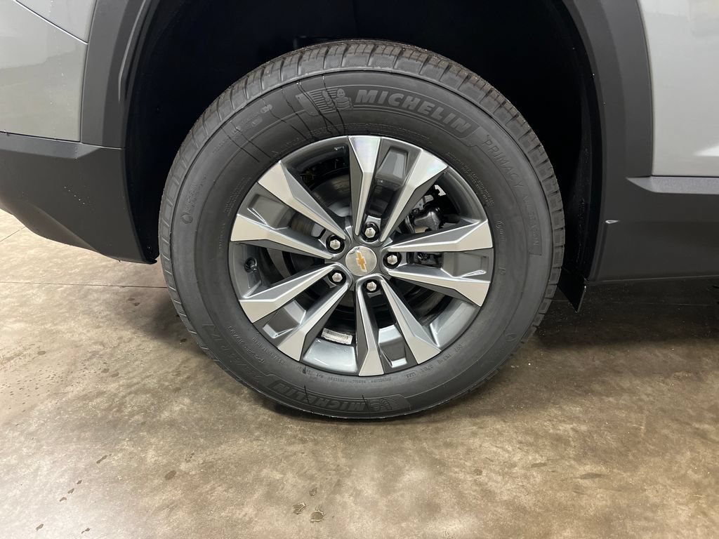 New 2027 Chevrolet Equinox LT w/ Convenience Package II AWD/4WD image 9