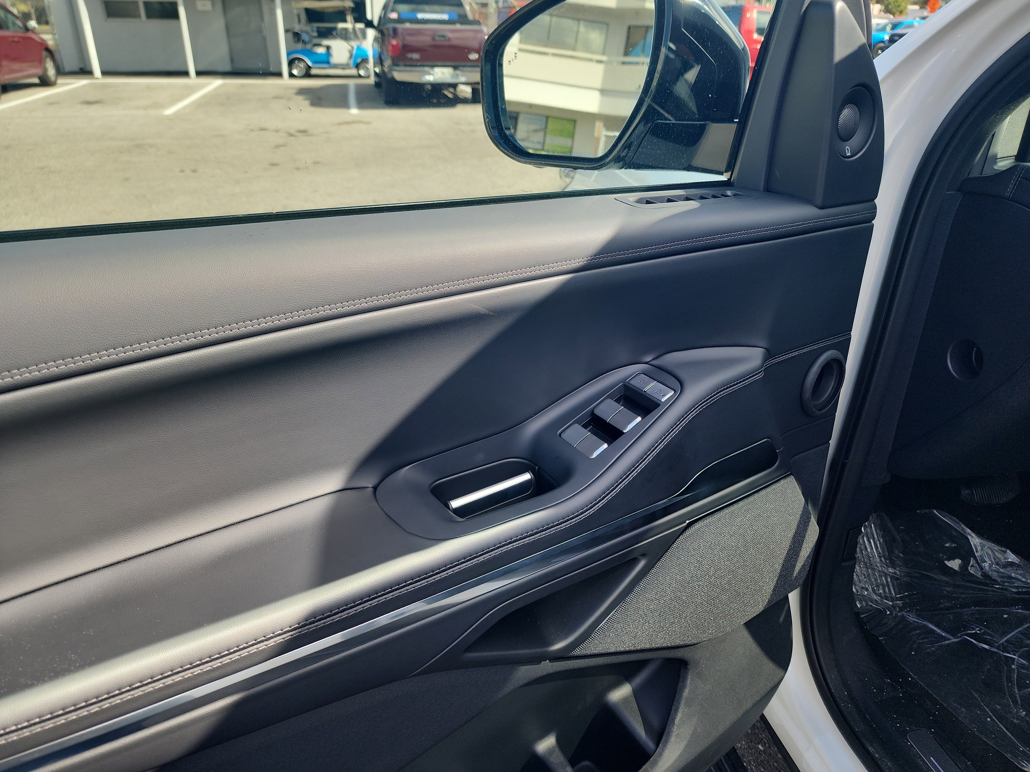 New 2026 Lincoln Navigator L Reserve w/ Jet Appearance Package image 14