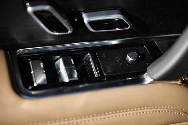 New 2025 Land Rover Range Rover Autobiography image 21