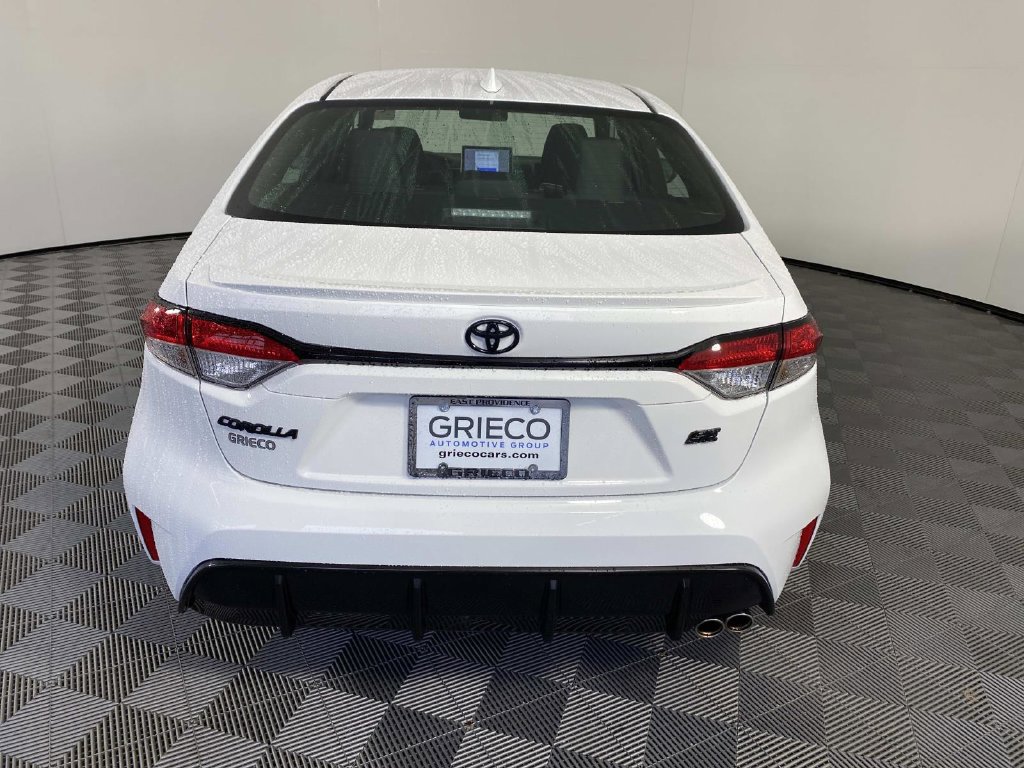 Used 2026 Toyota Corolla SE w/ SE Package FWD image 7