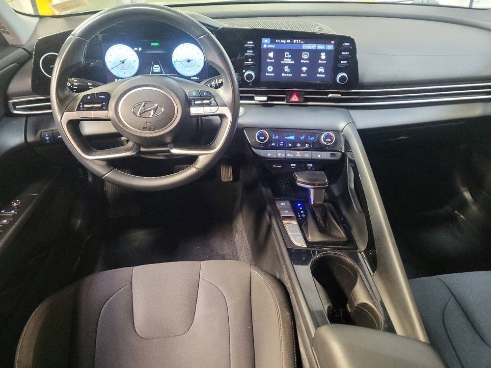 Used 2021 Hyundai Elantra SEL w/ Convenience Package FWD image 22