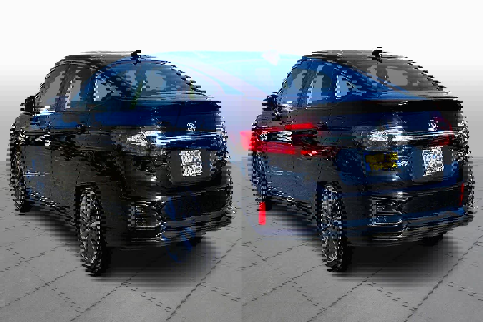 Used 2018 Honda Clarity Touring image 12