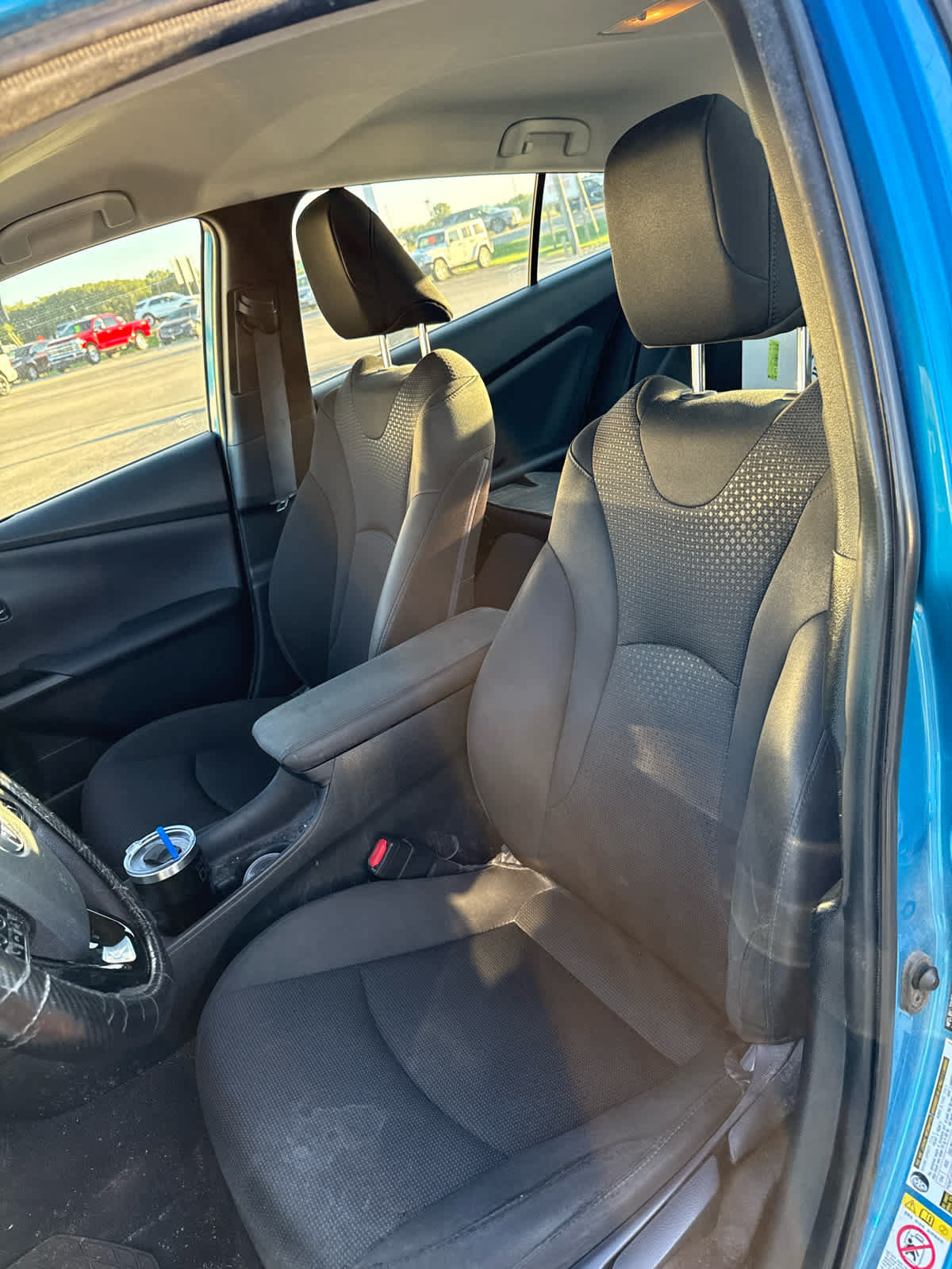 Used 2019 Toyota Prius LE FWD image 9