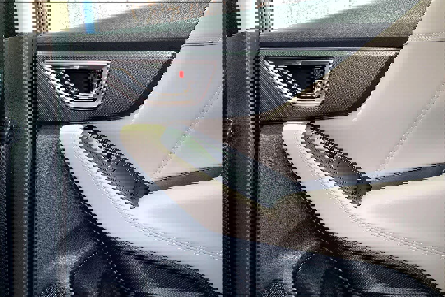 Used 2021 Subaru Forester Limited AWD/4WD image 36