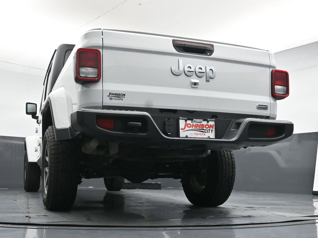 Used 2023 Jeep Gladiator Overland AWD/4WD image 33