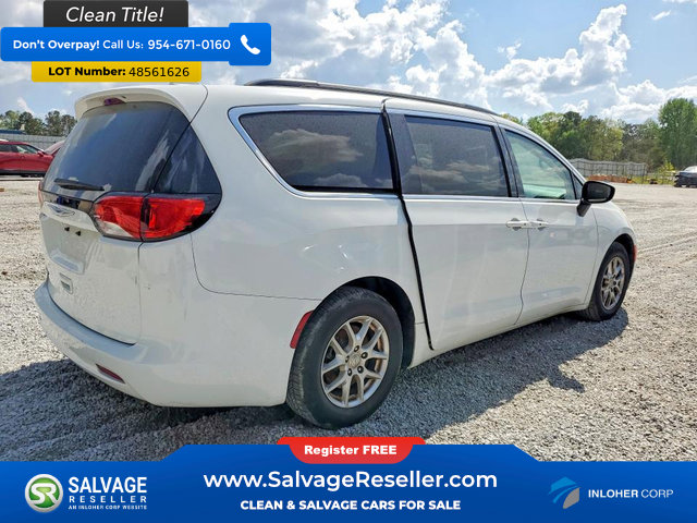 Used 2020 Chrysler Voyager Lxi FWD image 4