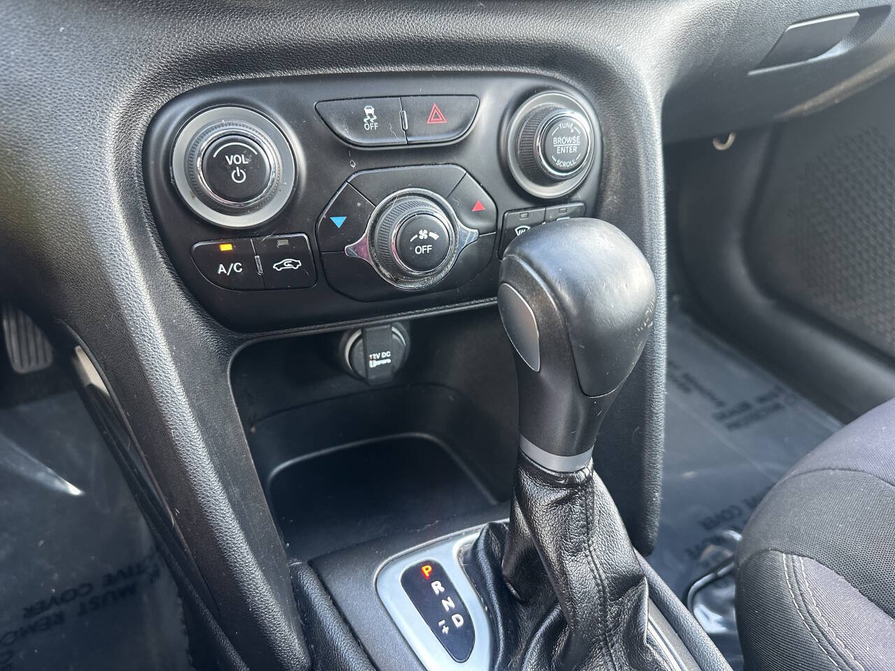 Used 2014 Dodge Dart SXT FWD image 35