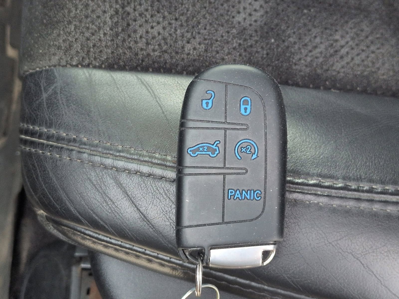 Used 2015 Jeep Grand Cherokee Altitude image 42