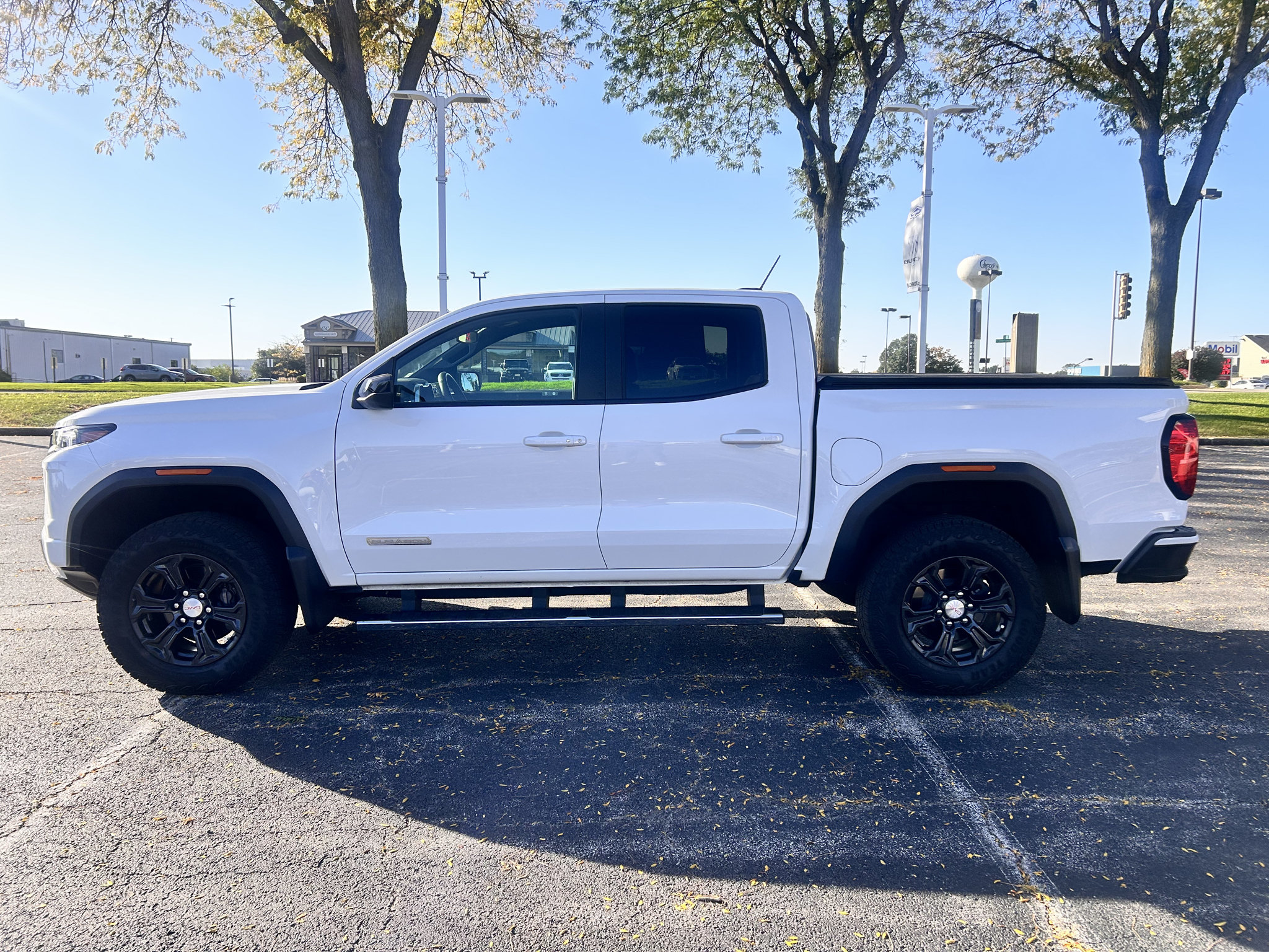 Used 2024 GMC Canyon Elevation w/ Convenience Package RWD image 4