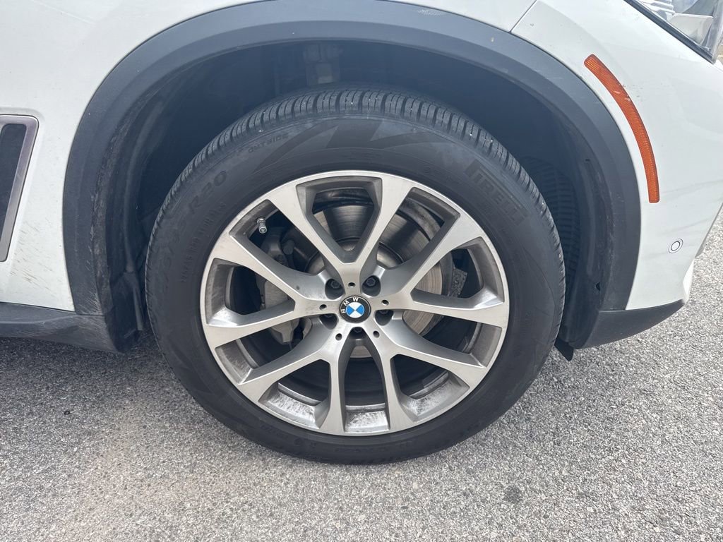 Used 2020 BMW X5 xDrive40i w/ Convenience Package AWD/4WD image 3