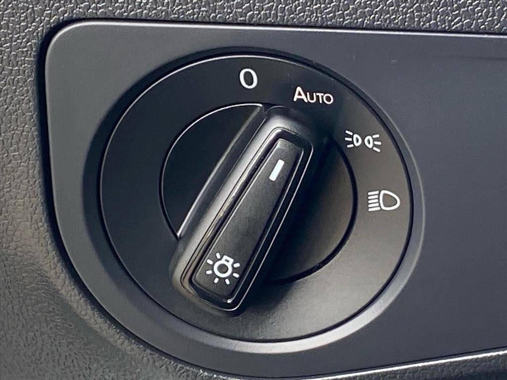 Certified 2024 Volkswagen Tiguan S image 18