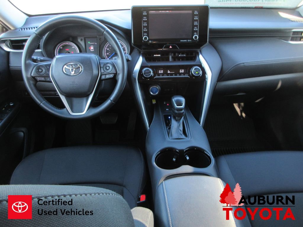 Certified 2022 Toyota Venza LE image 9