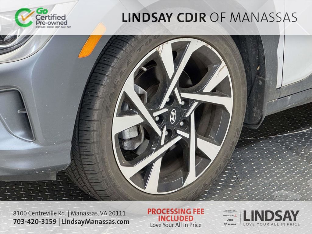Used 2023 Hyundai Kona Limited AWD/4WD image 9