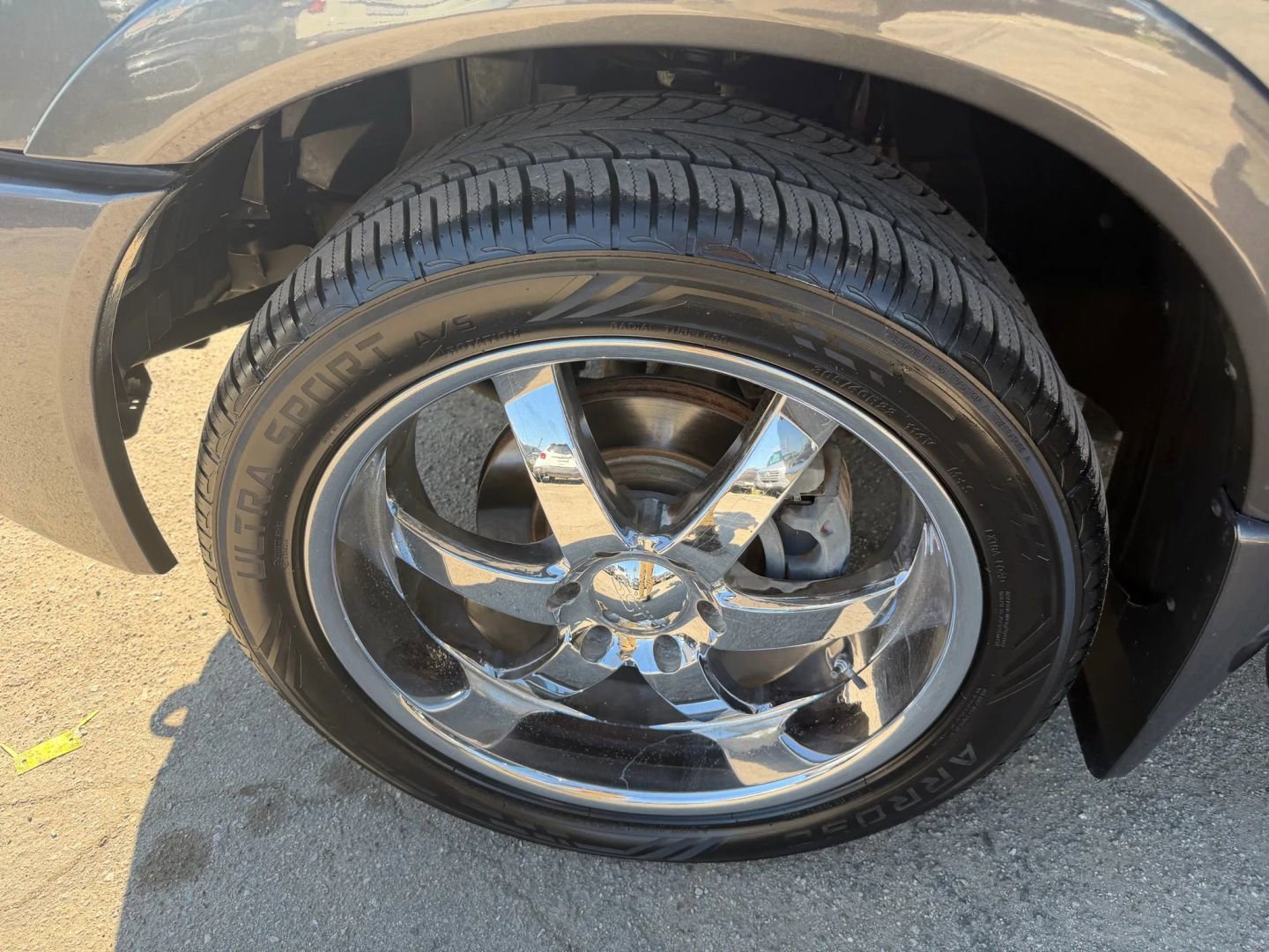 Used 2011 Nissan Titan SL w/ SL Max Utility Pkg image 28