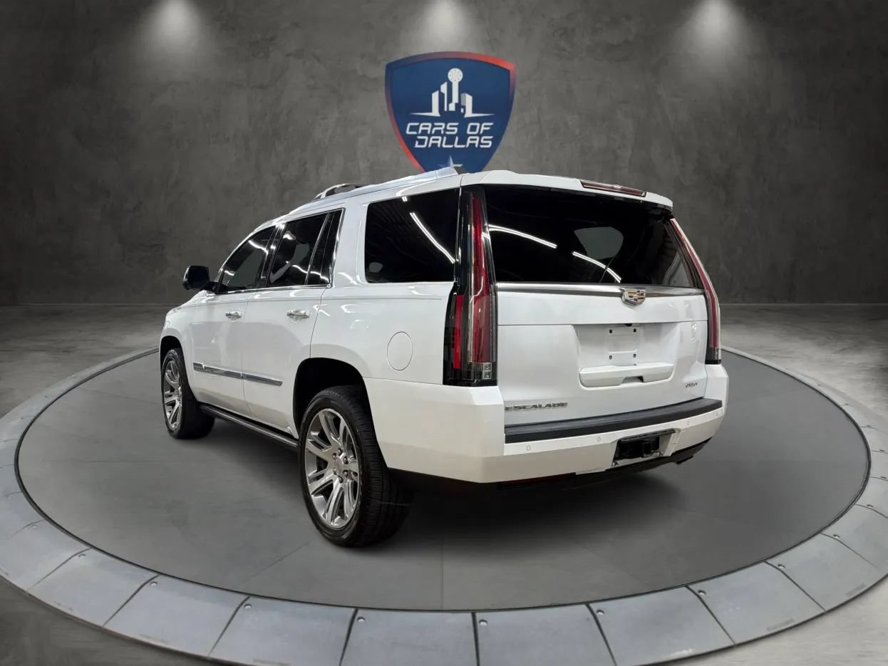 Used 2016 Cadillac Escalade Premium AWD/4WD image 3