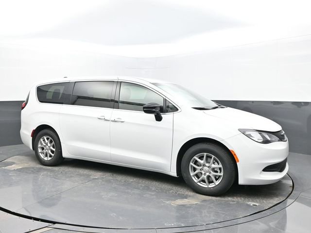 New 2026 Chrysler Voyager LX FWD image 7