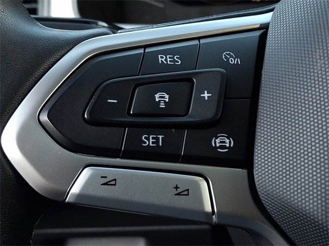 Certified 2022 Volkswagen Atlas Cross Sport SE image 22