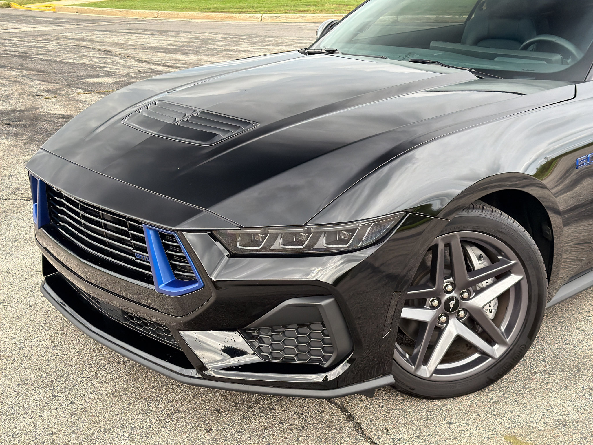 Used 2025 Ford Mustang GT Premium RWD image 8