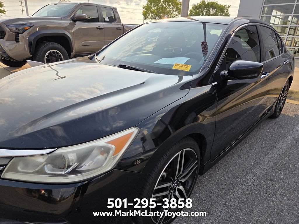 Used 2017 Honda Accord Sport image 5