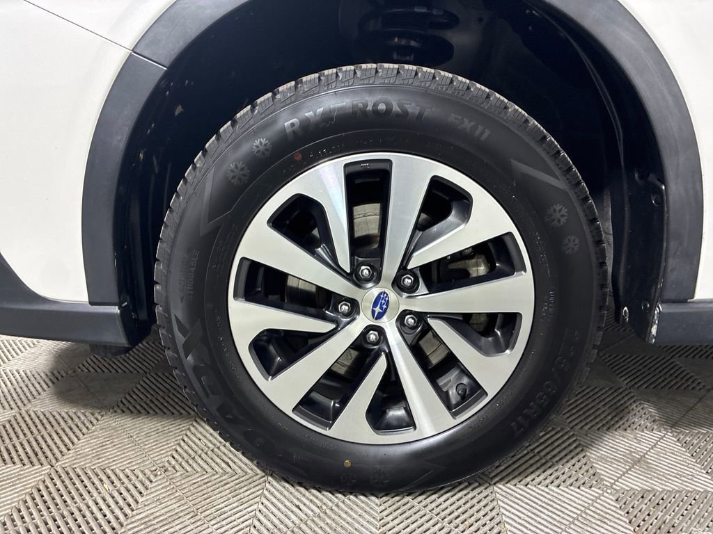 Used 2021 Subaru Outback Premium image 6
