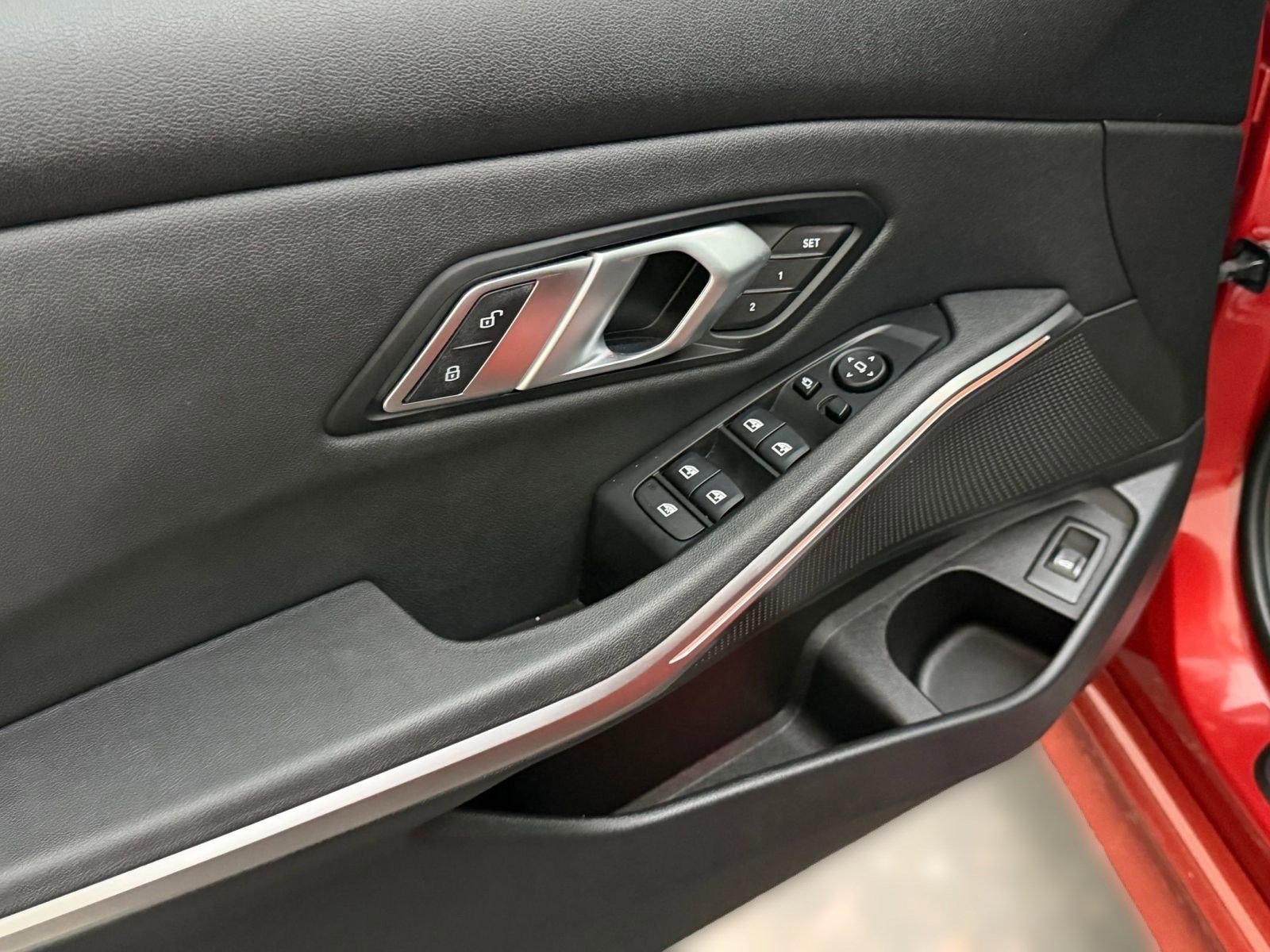 Used 2021 BMW 330i Sedan w/ Premium Package image 12