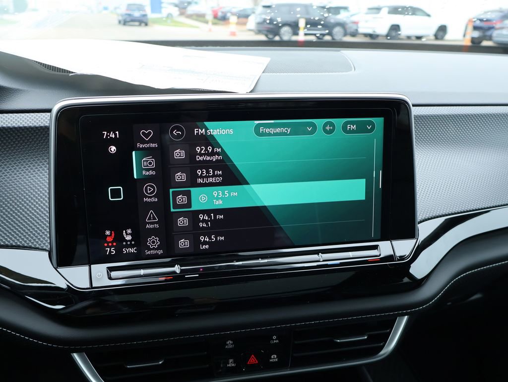 New 2026 Volkswagen Atlas Cross Sport SEL Premium R-Line image 26