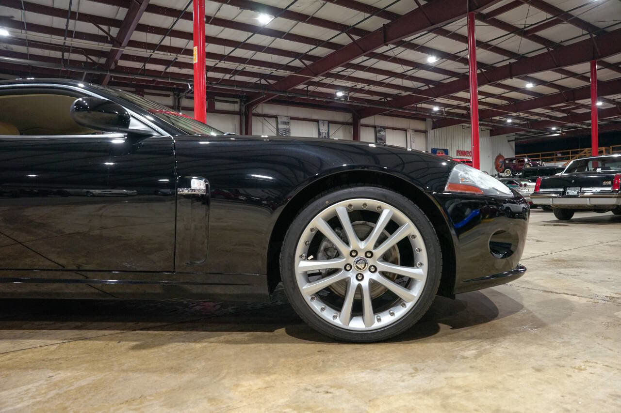 Used 2007 Jaguar XK Coupe image 11