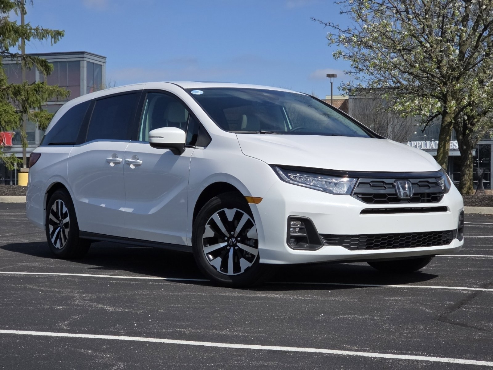 Certified 2025 Honda Odyssey EX-L image 2