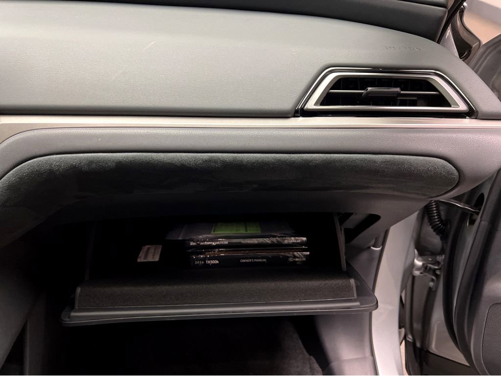 New 2026 Lexus TX 500h AWD image 33