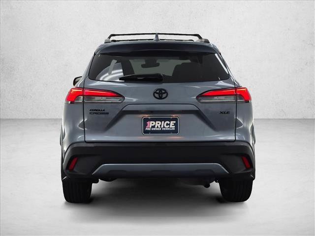 Used 2022 Toyota Corolla Cross XLE w/ Black Badges Package (TMS) FWD image 7