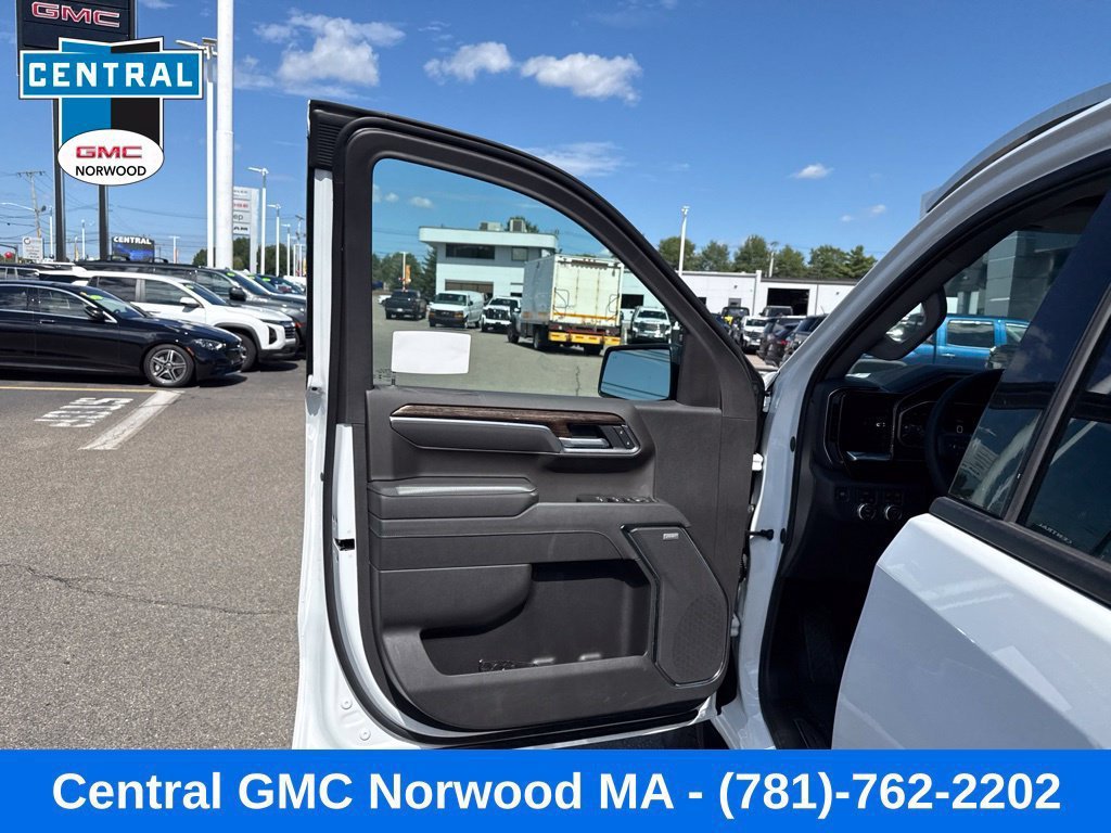 New 2026 GMC Sierra 1500 Elevation w/ Elevation Premium Package AWD/4WD image 12