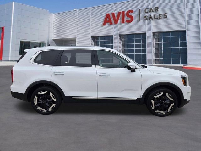 Used 2025 Kia Telluride S image 5
