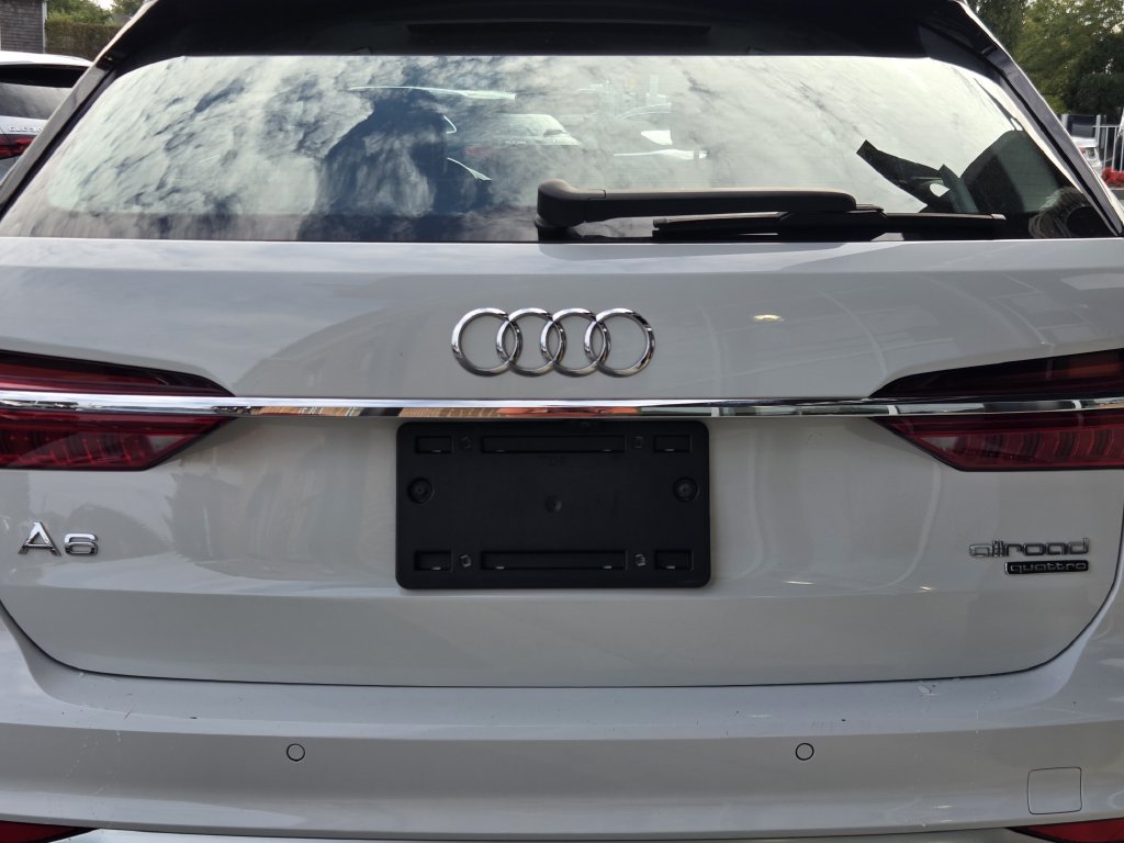 Used 2020 Audi A6 3.0T allroad Prestige w/ Prestige Package AWD/4WD image 39