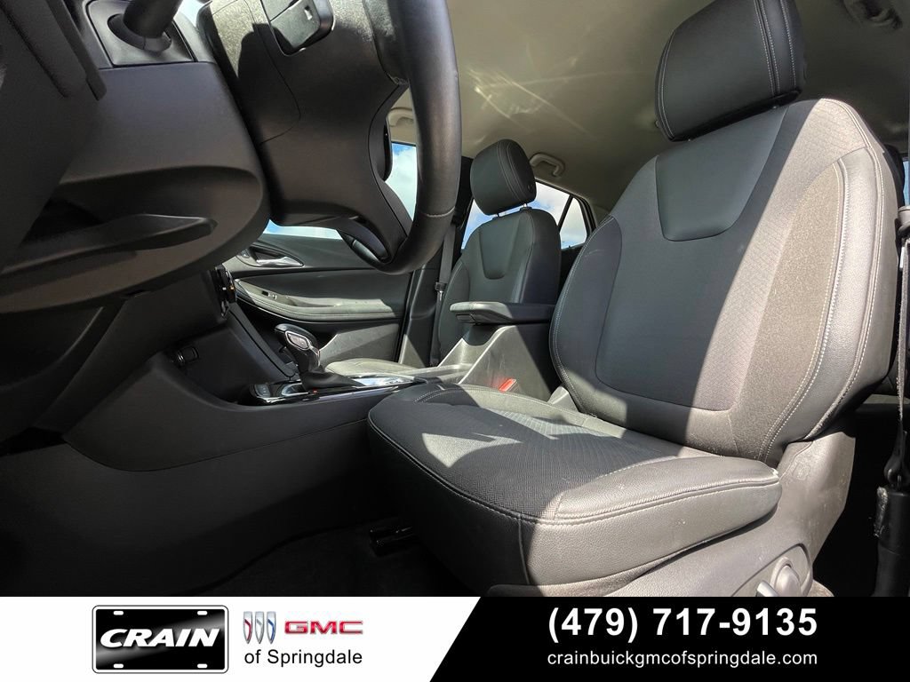 Used 2022 Buick Encore GX Preferred w/ Cold Weather Comfort Package AWD/4WD image 23